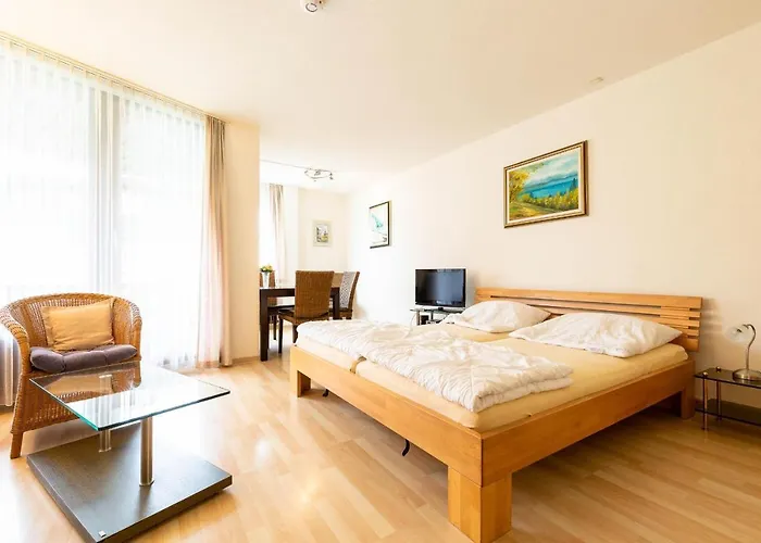 Ferienwohnpark Ein-zimmer-apartment 55 18 * Immenstaad am Bodensee